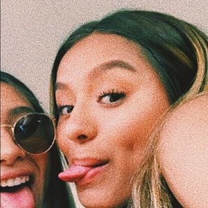 Meet your Posher, Yareli